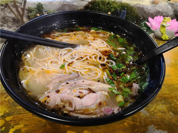 苗小仙羊肉粉加盟